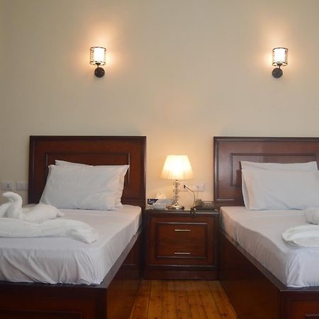 Midtown Hostel Каир Экстерьер фото