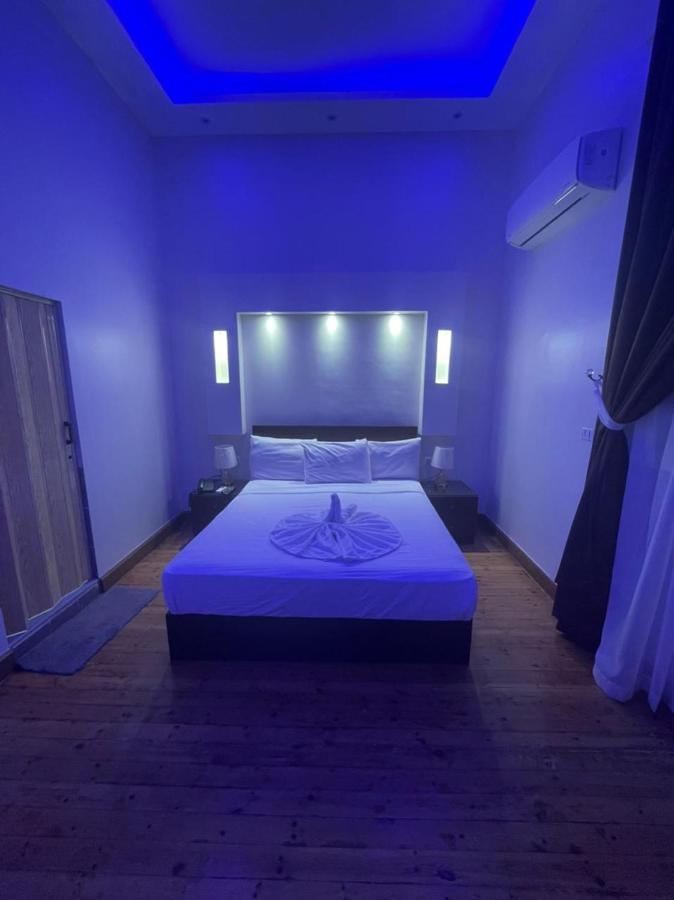 Midtown Hostel Каир Экстерьер фото