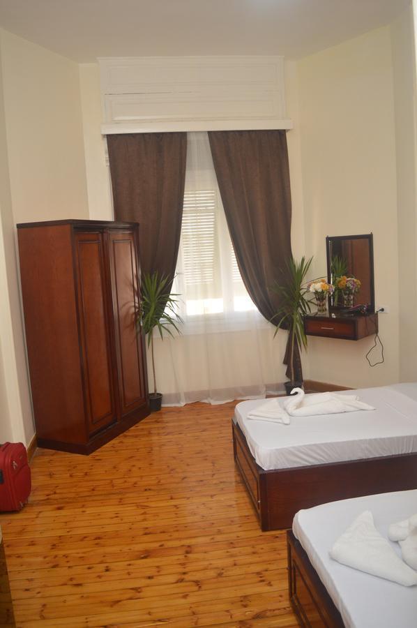 Midtown Hostel Каир Экстерьер фото