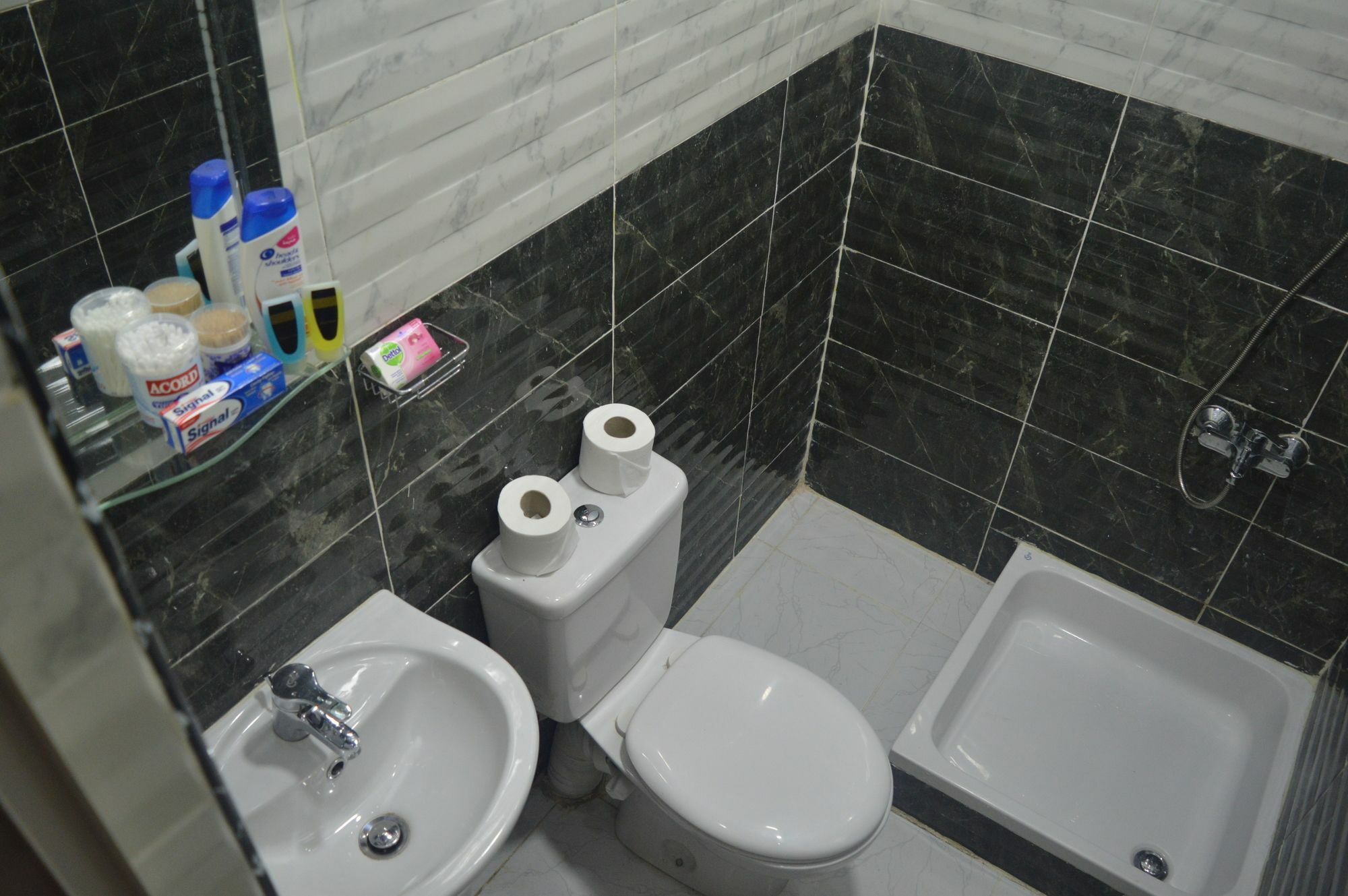 Midtown Hostel Каир Экстерьер фото